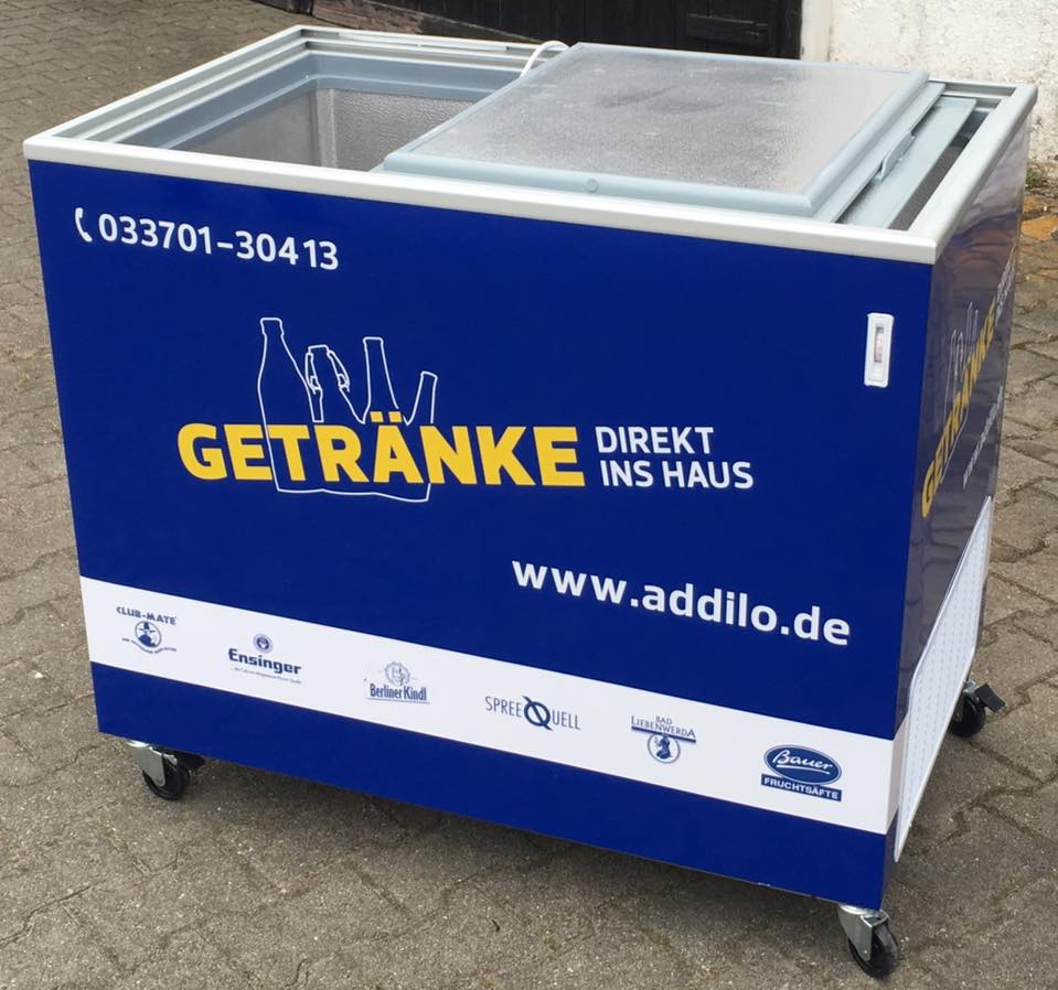 Flaschenkühltruhe auf Rollen; Preis / Tag Flaschenkühltruhe auf Rollen; Preis / Tag